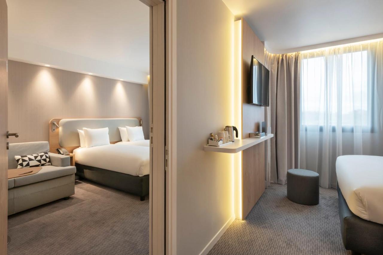 Holiday Inn Express - Marne-La-Vallee Val D'Europe By Ihg Bailly-Romainvilliers Esterno foto