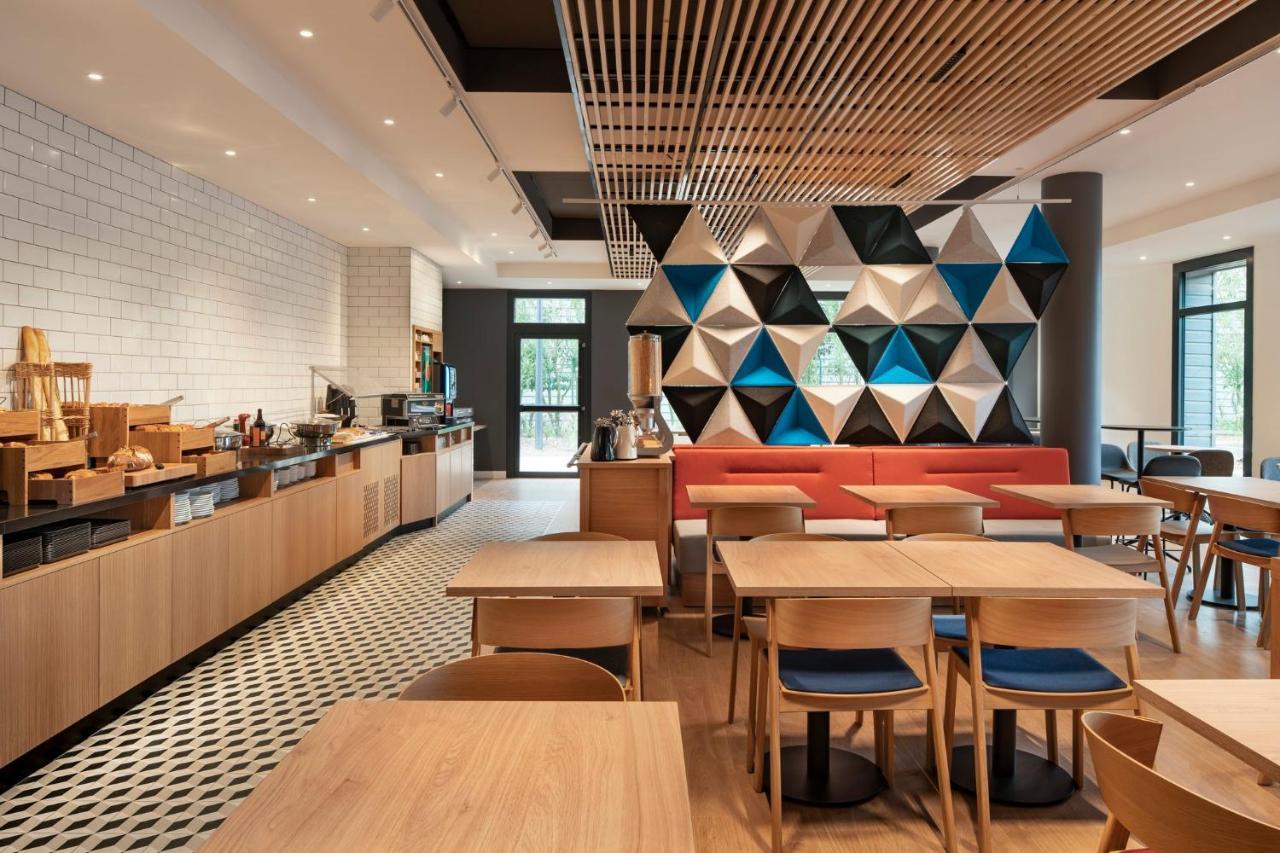 Holiday Inn Express - Marne-La-Vallee Val D'Europe By Ihg Bailly-Romainvilliers Esterno foto